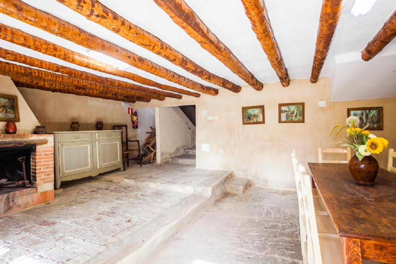Apartamentos Casa Samper Санта-Эулалия-де-Гальего Экстерьер фото