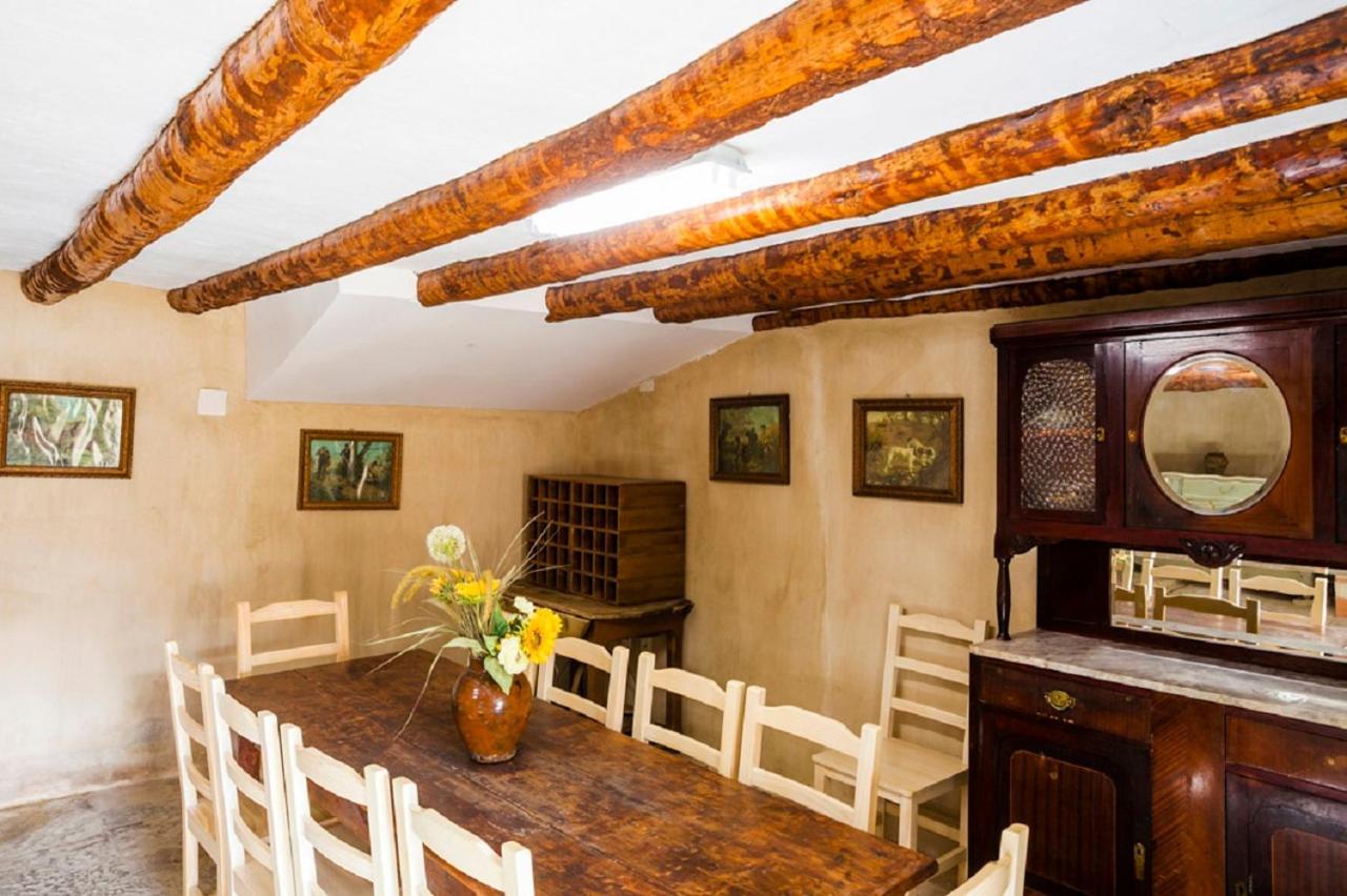 Apartamentos Casa Samper Санта-Эулалия-де-Гальего Экстерьер фото