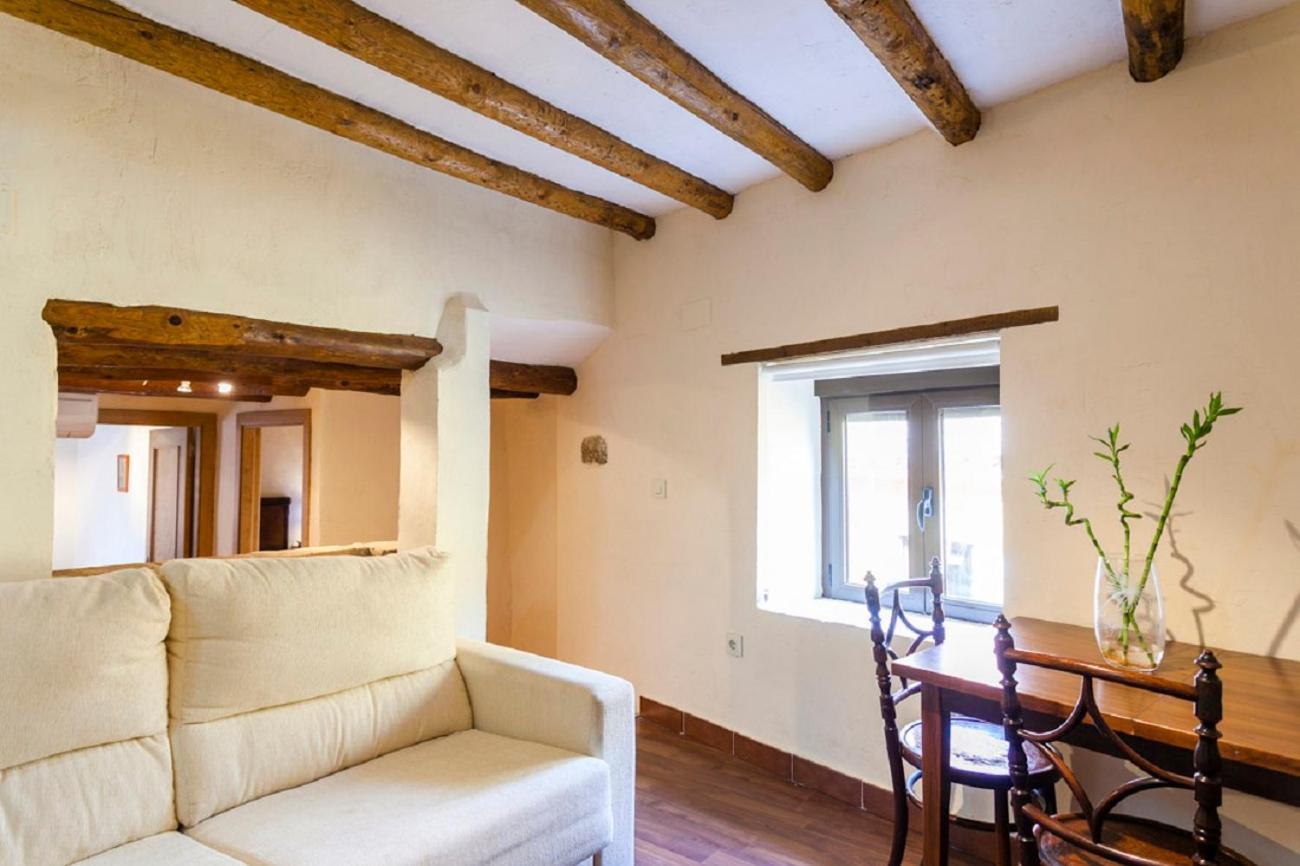 Apartamentos Casa Samper Санта-Эулалия-де-Гальего Номер фото