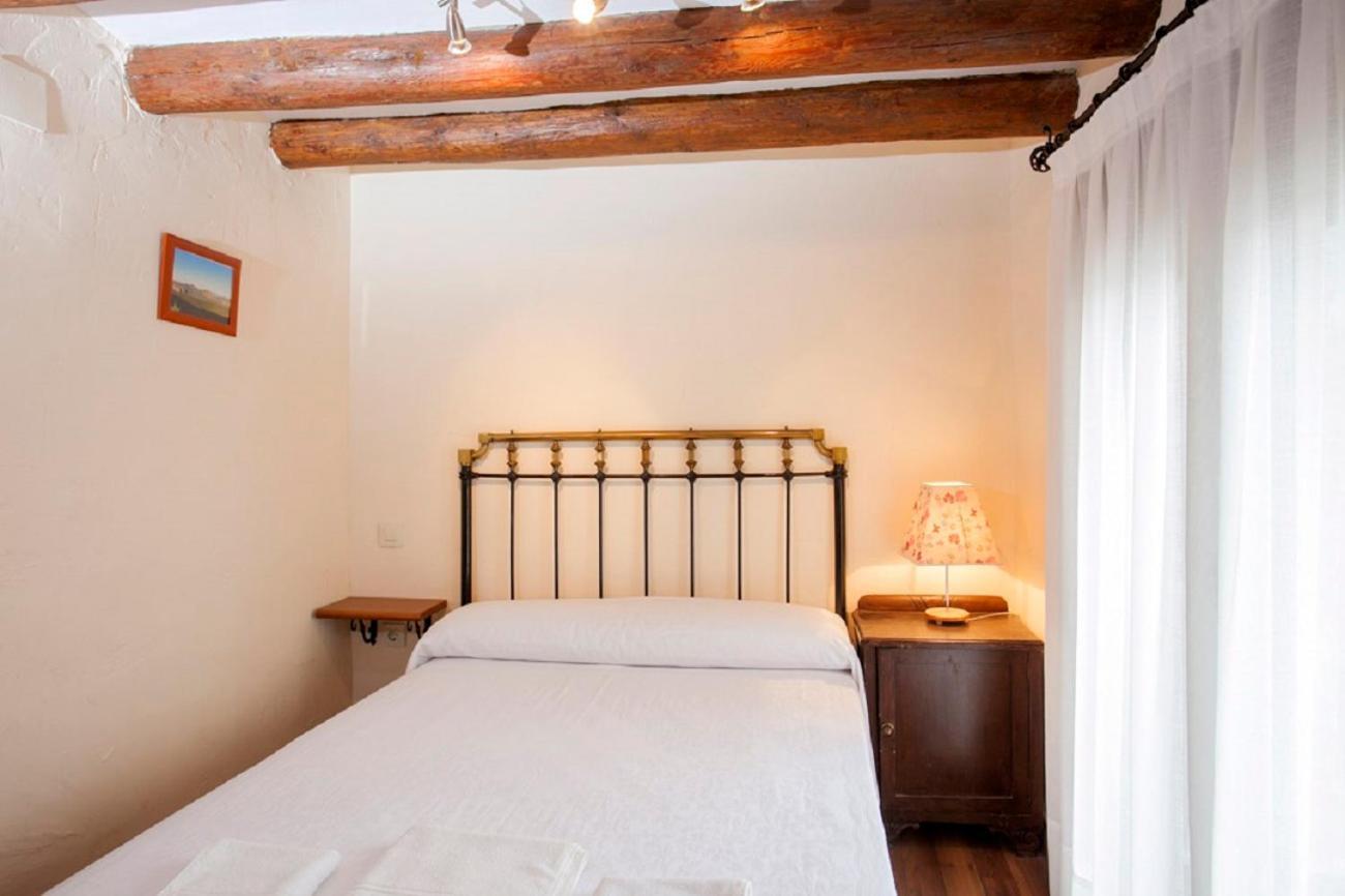 Apartamentos Casa Samper Санта-Эулалия-де-Гальего Номер фото