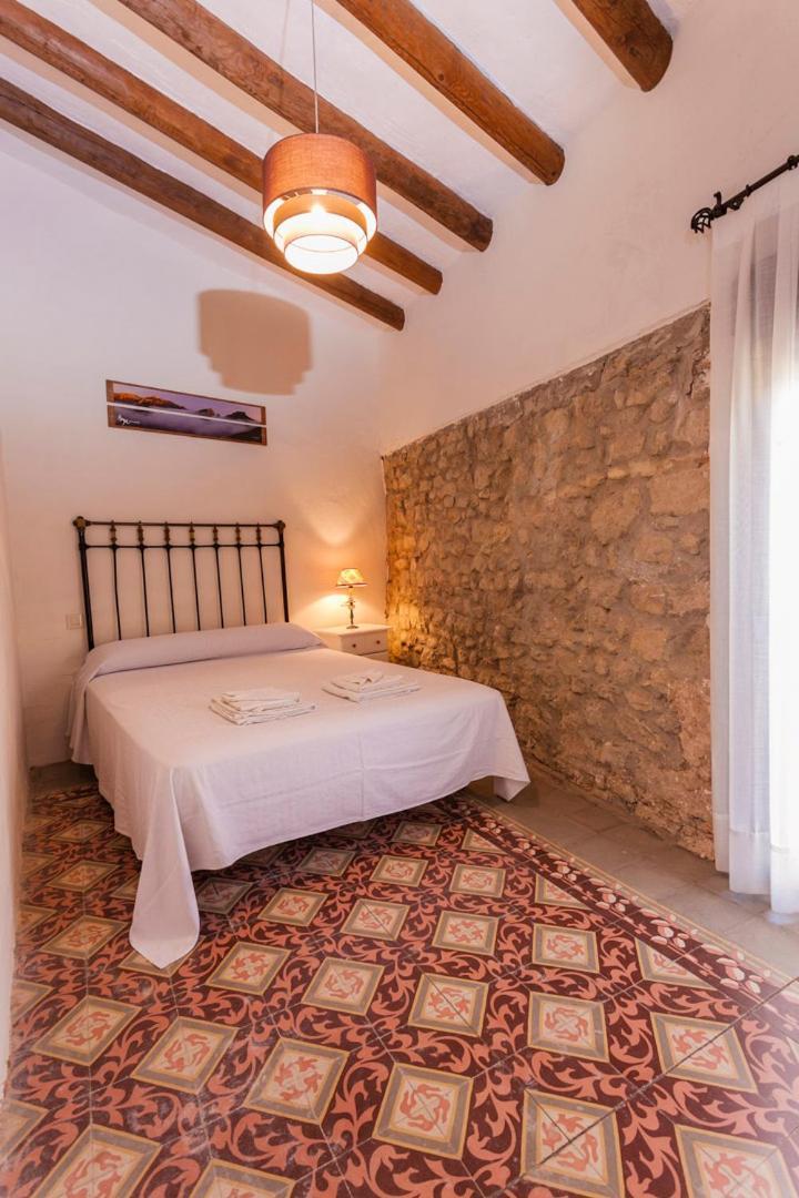 Apartamentos Casa Samper Санта-Эулалия-де-Гальего Номер фото